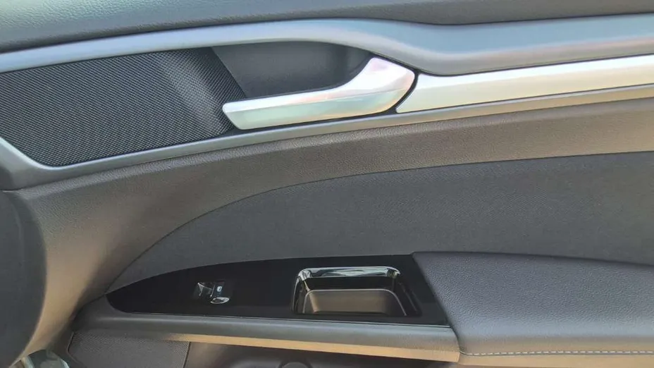 FORD Mondeo -
