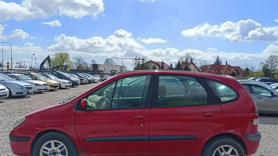 RENAULT Scenic -