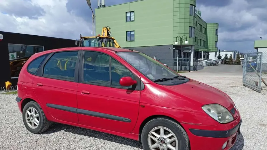 RENAULT Scenic -