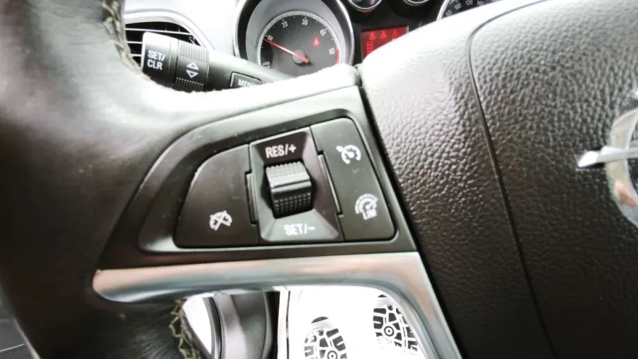 OPEL Mokka -