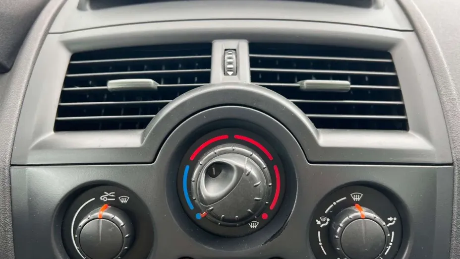 RENAULT Megane -