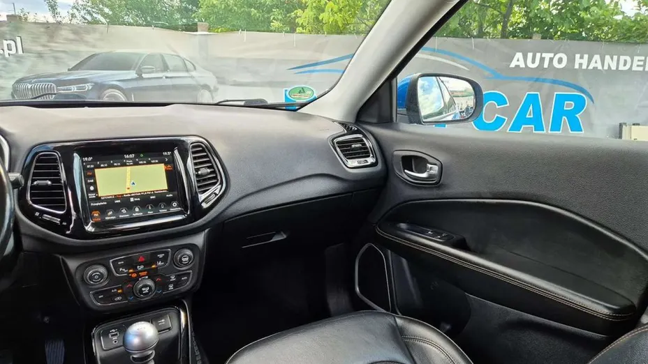JEEP Compass -
