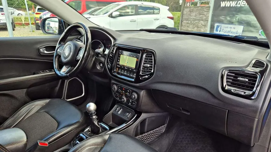 JEEP Compass -