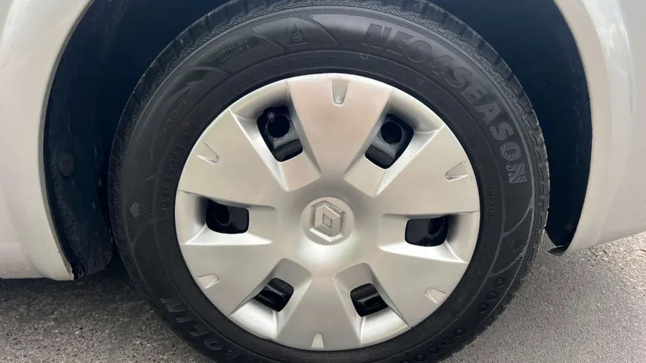 RENAULT Megane -