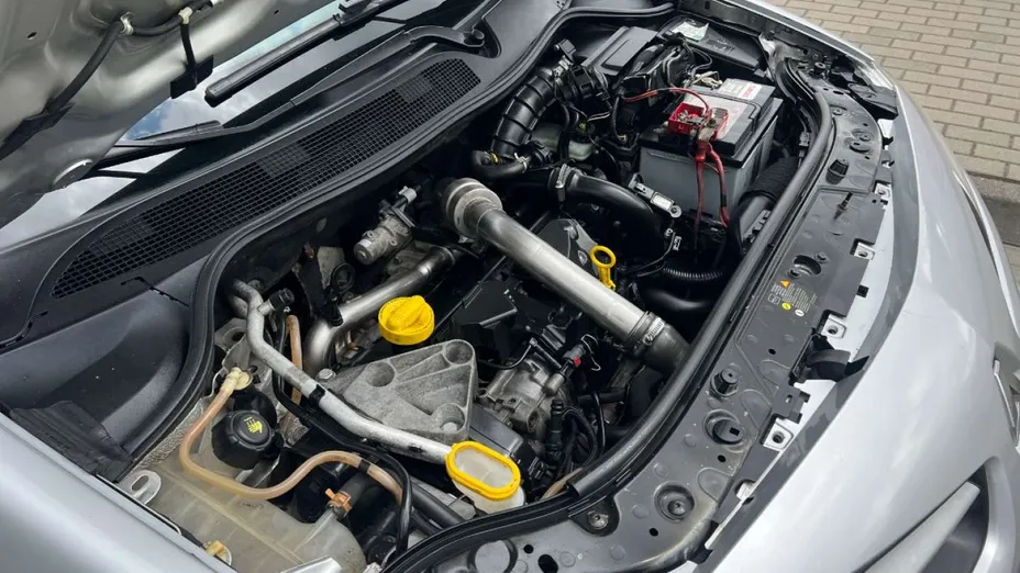 RENAULT Megane -