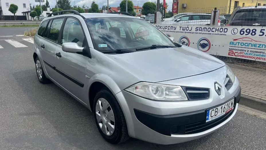 RENAULT Megane -