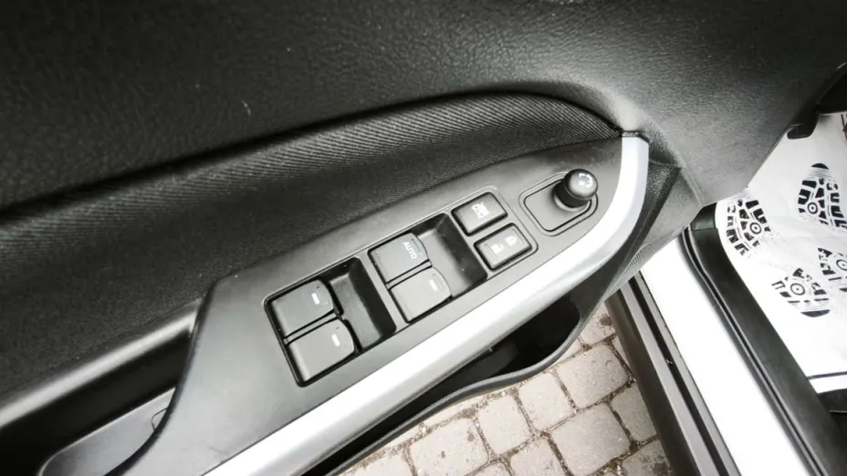 SUZUKI Vitara -