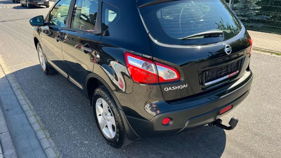 NISSAN Qashqai -