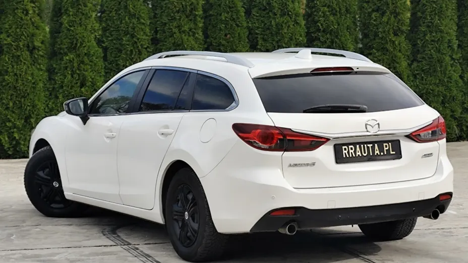 MAZDA 6 -