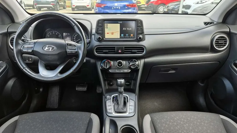 HYUNDAI Kona -