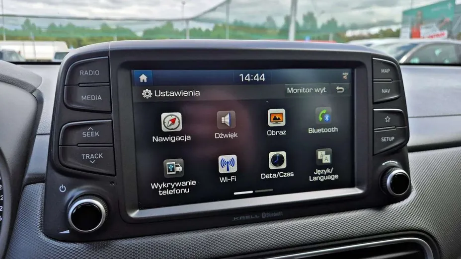 HYUNDAI Kona -
