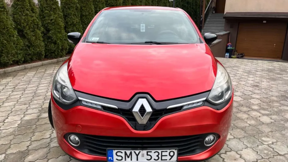 RENAULT Clio -