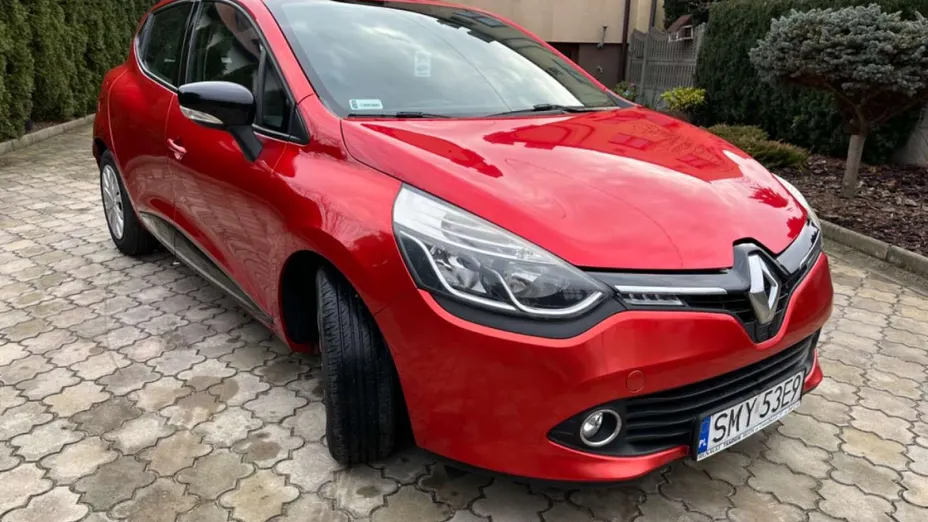 RENAULT Clio -