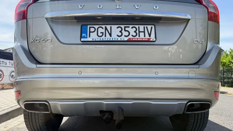 VOLVO XC60 -