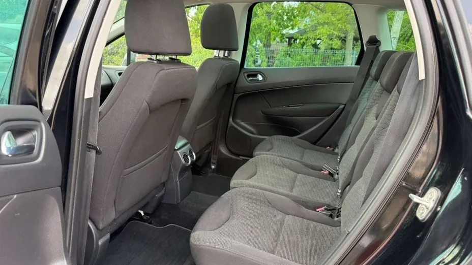 PEUGEOT 308 -