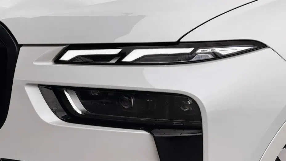BMW X7 -