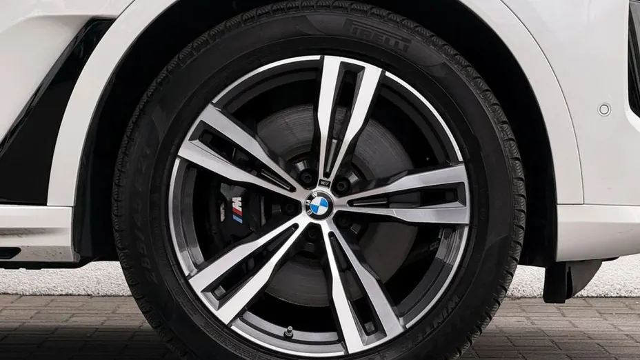 BMW X7 -