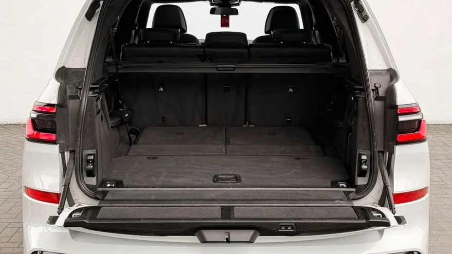 BMW X7 -