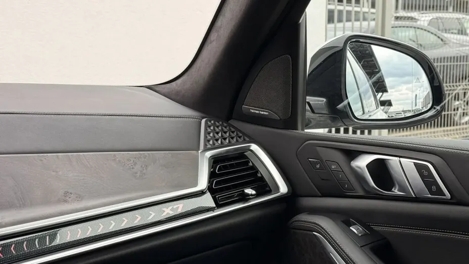 BMW X7 -