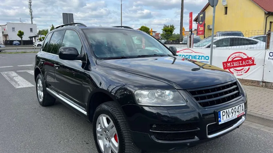 VOLKSWAGEN Touareg -