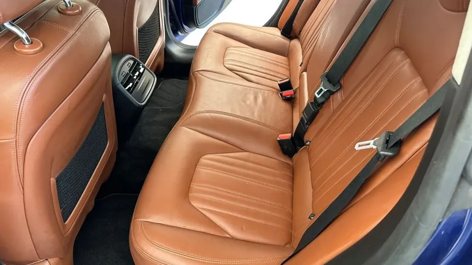 MASERATI Ghibli -