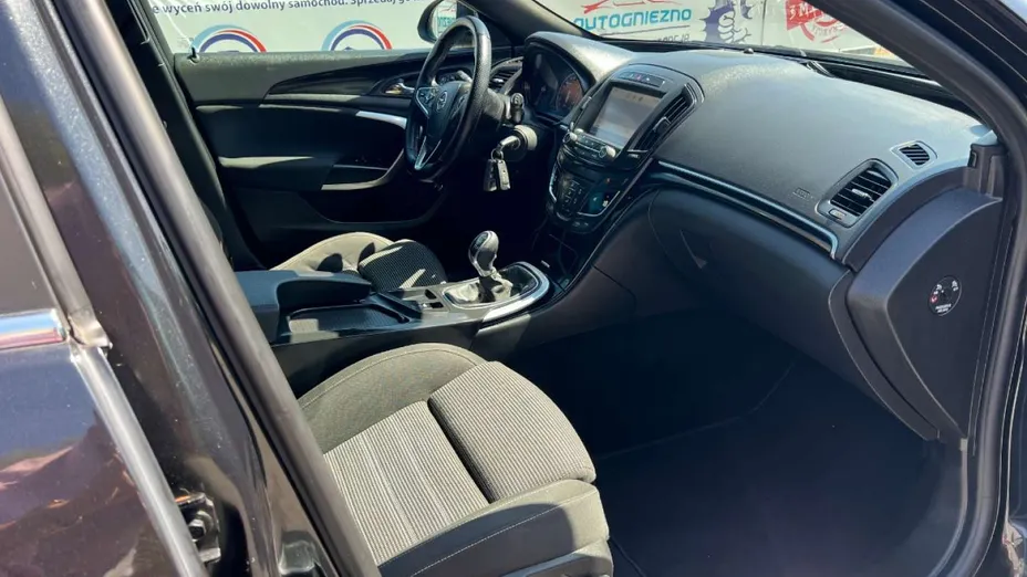 OPEL Insignia -