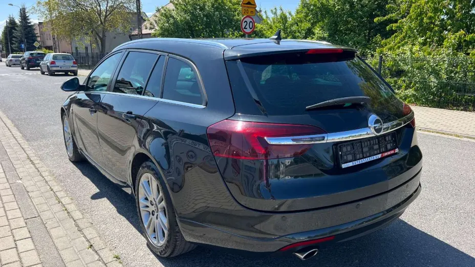 OPEL Insignia -