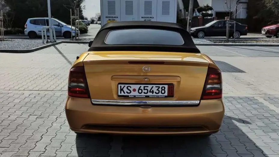 OPEL Astra -