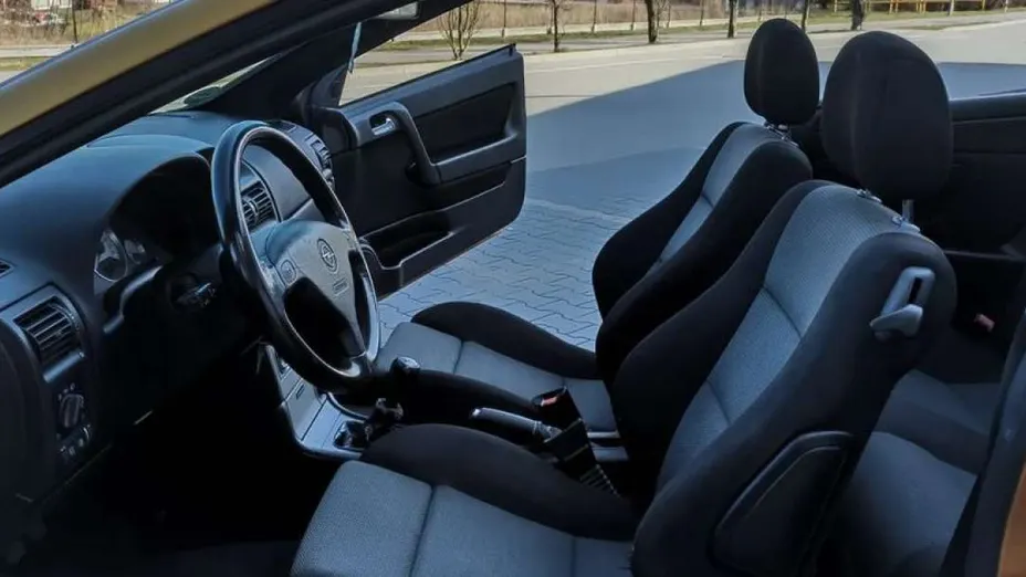 OPEL Astra -