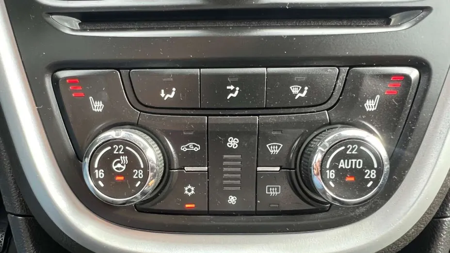 OPEL Mokka -