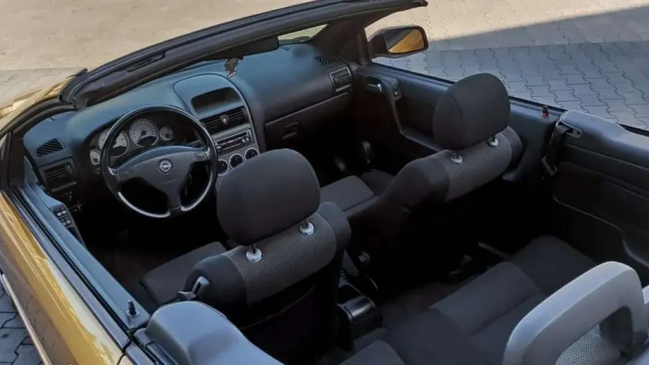 OPEL Astra -
