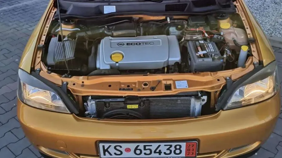 OPEL Astra -