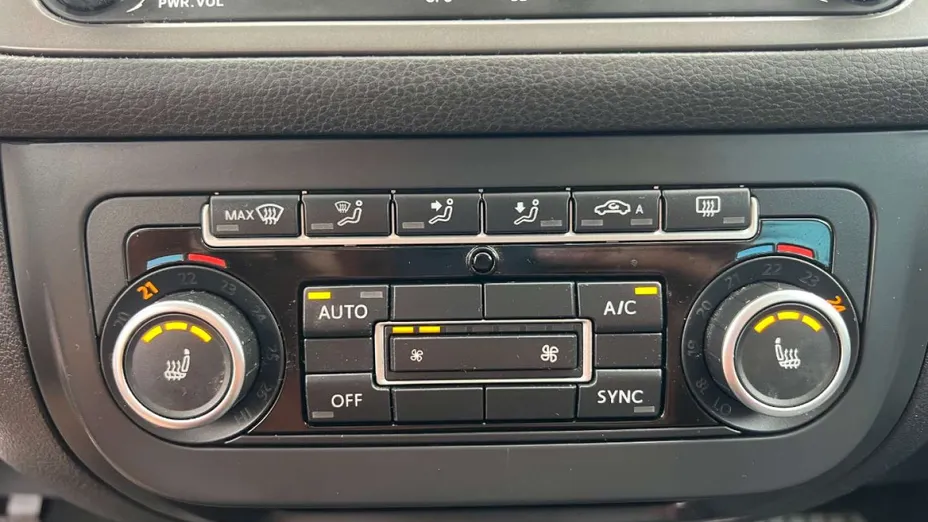 VOLKSWAGEN Golf Plus -