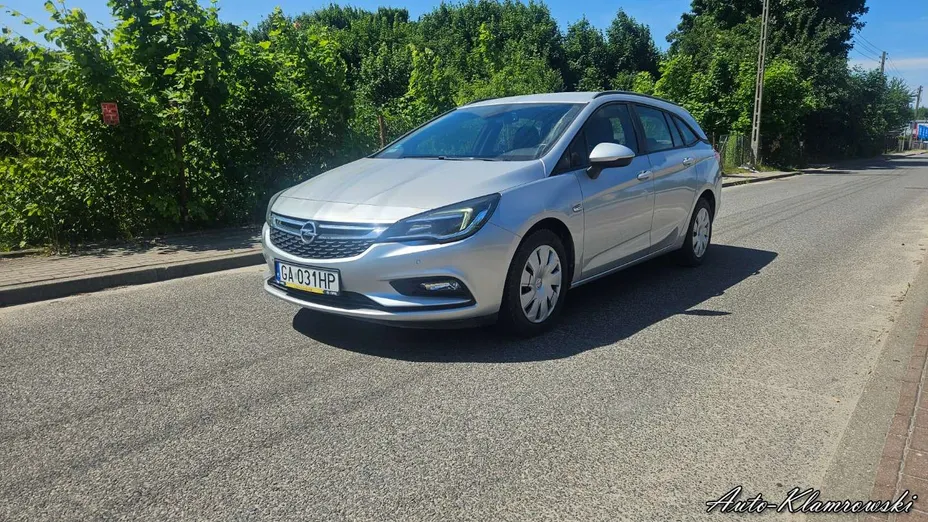 OPEL Astra -
