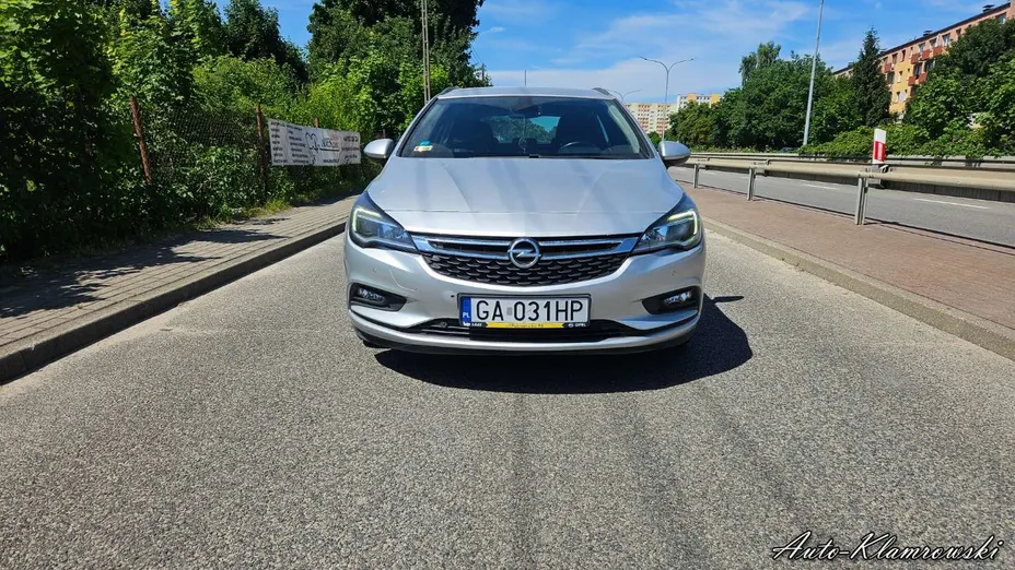OPEL Astra -