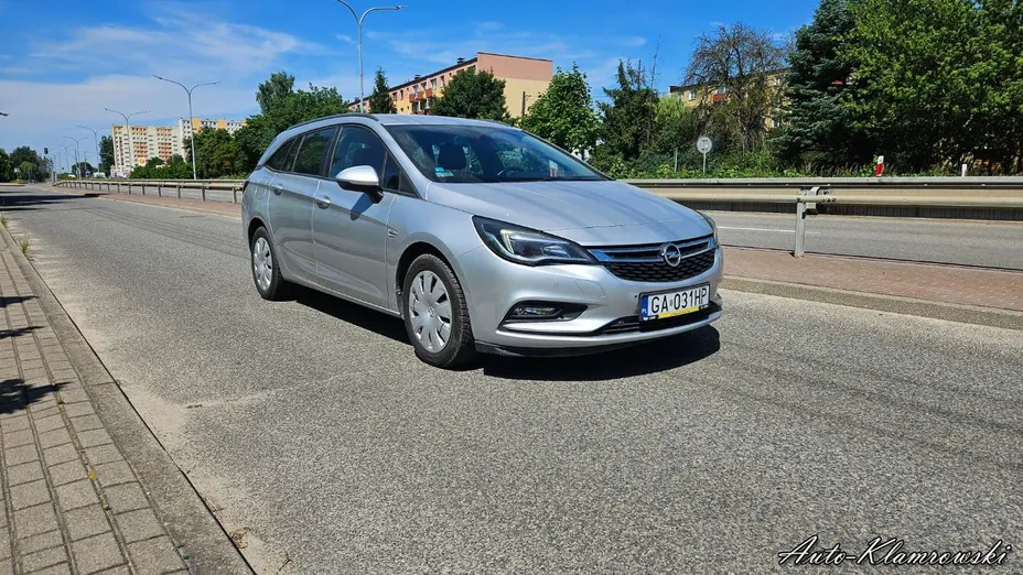OPEL Astra -
