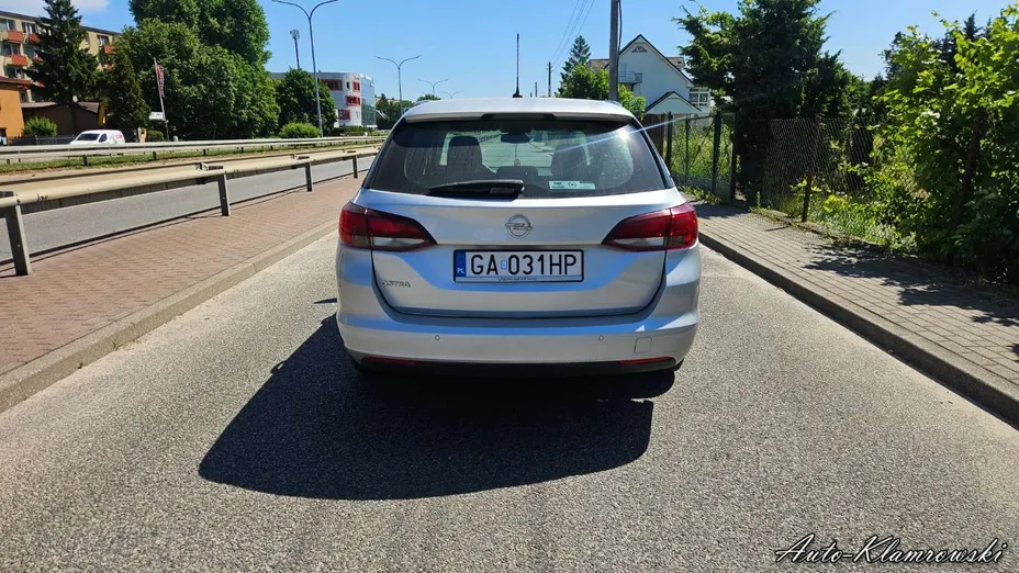 OPEL Astra -