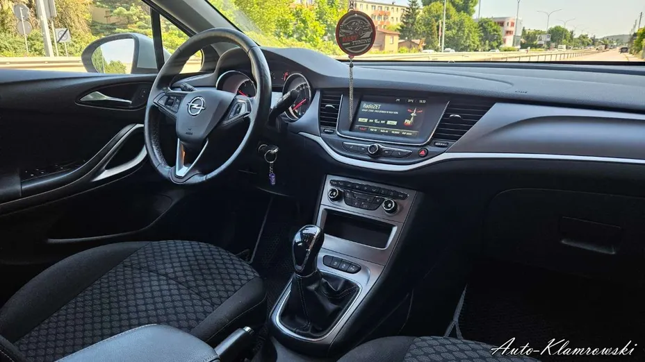 OPEL Astra -