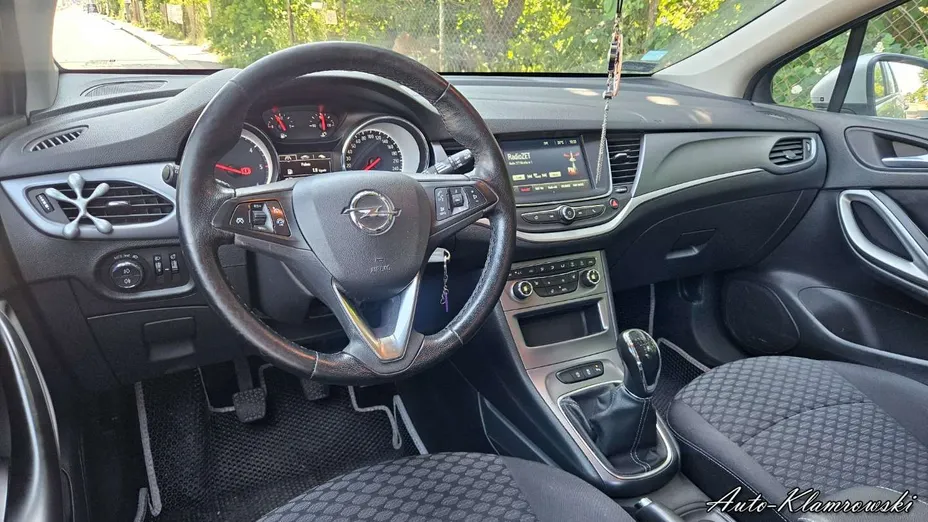 OPEL Astra -