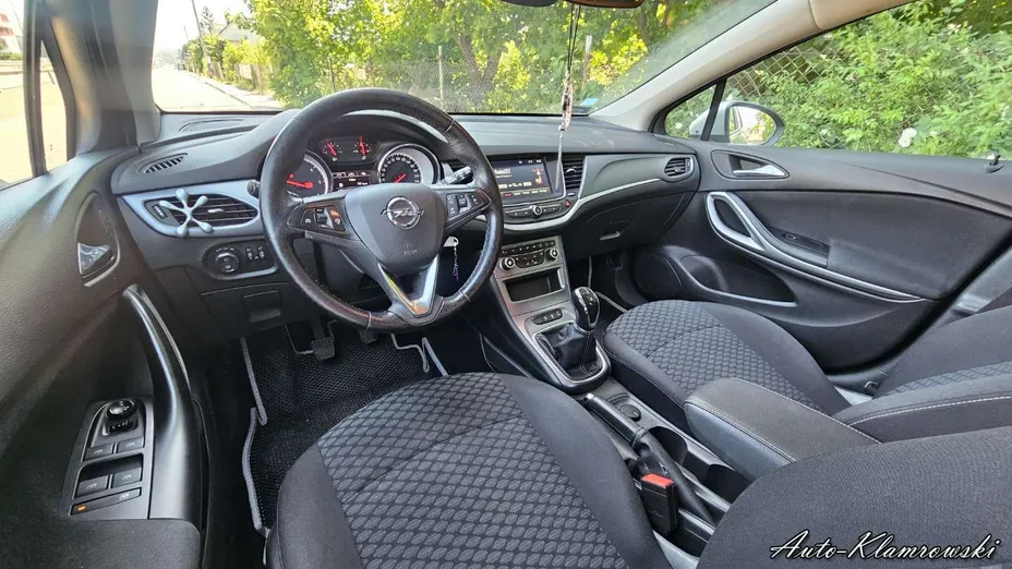 OPEL Astra -