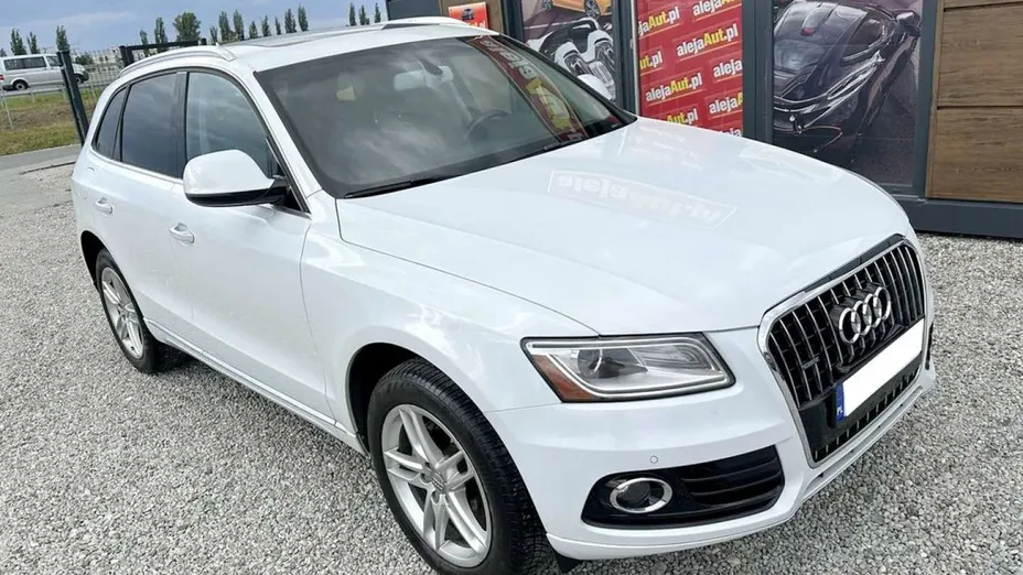 AUDI Q5 -