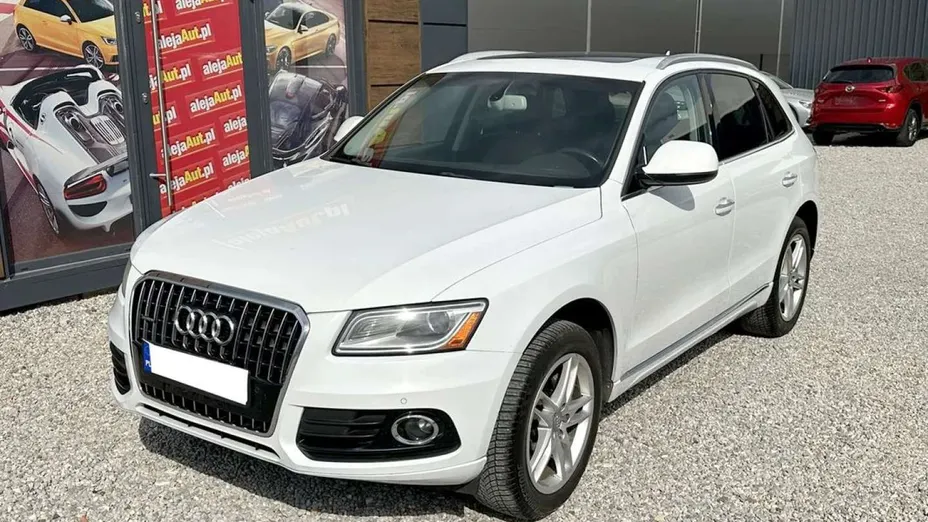 AUDI Q5 -