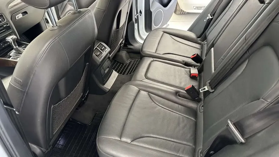 AUDI Q5 -