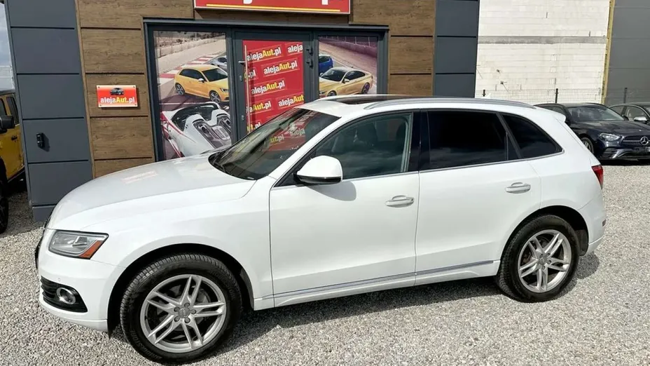 AUDI Q5 -