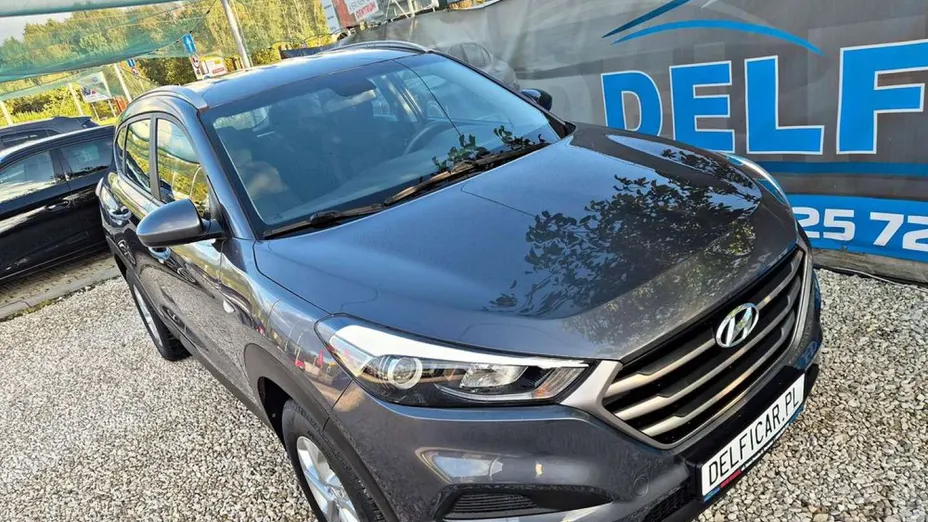 HYUNDAI Tucson -