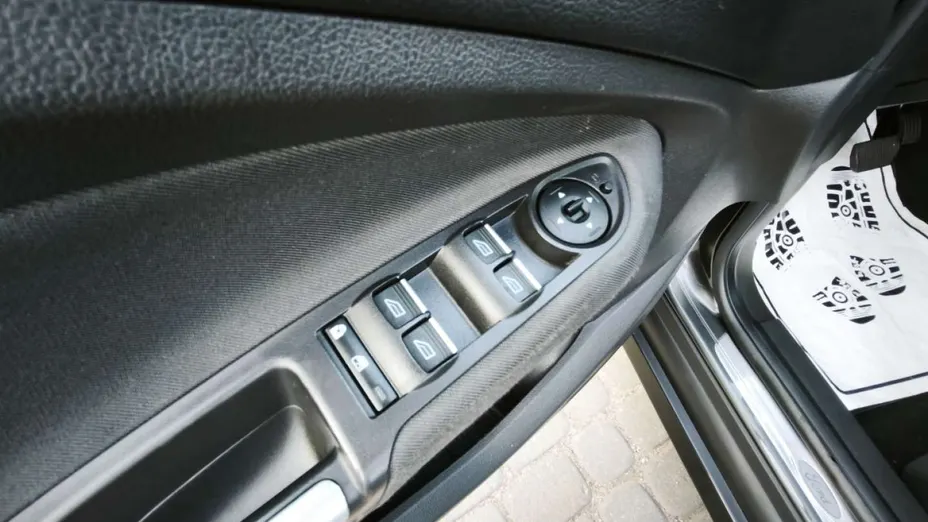 FORD C-MAX -