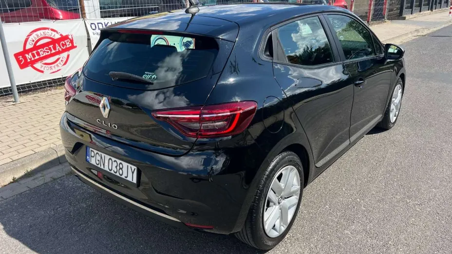 RENAULT Clio -