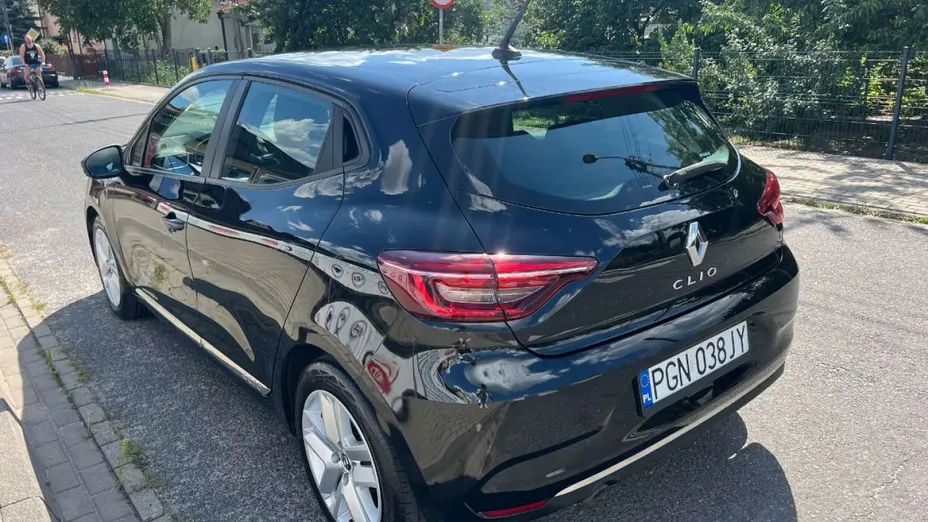 RENAULT Clio -