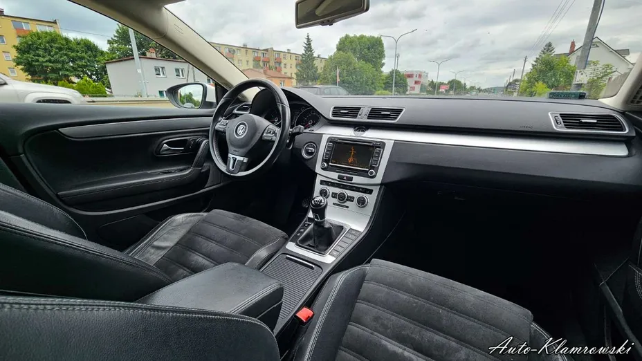 VOLKSWAGEN CC -