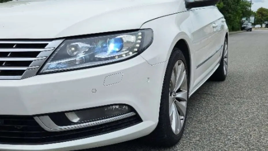 VOLKSWAGEN CC -